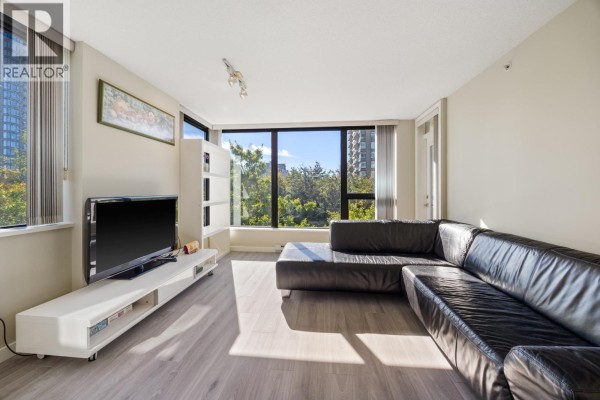 307 7108 Collier Street, Burnaby, BC V5E0A1 Photo 2