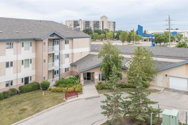 Eat in kitchen - 307 873 Waverley Street, Winnipeg, MB R3T6C3 Photo 3