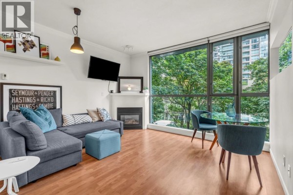 307 928 W Richards Street Street, Vancouver, BC V6B6P6 Photo 3