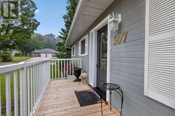 Utility room - 307 Balm Beach Road W, Tiny, ON L0L2J0 Photo 3