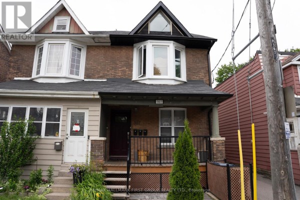 Bedroom 2 - 307 Greenwood Avenue, Toronto, ON M4L2R6 Photo 4