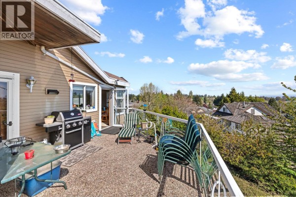 307 Rosehill Wynd, Tsawwassen, BC V4M3L8 Photo 4