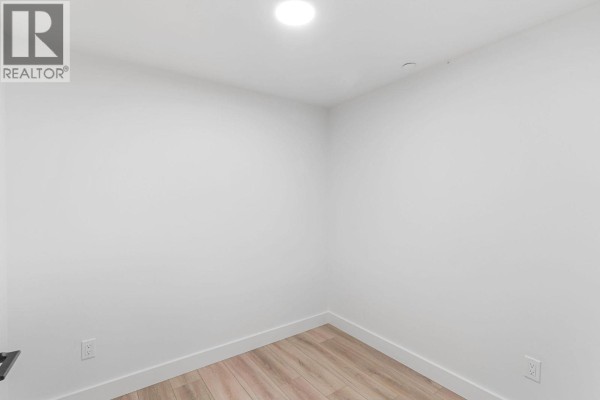 3071 Abbott Street, Kelowna, BC, photo 2