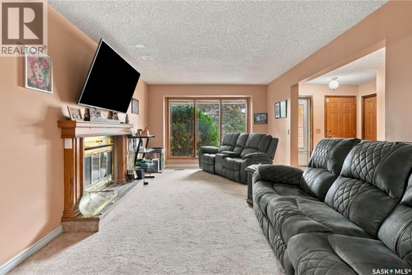Kitchen - 3074 Reves Road, Regina, SK S4V1Y9 Photo 4