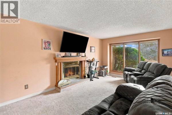 2pc Bathroom - 3074 Reves Road, Regina, SK S4V1Y9 Photo 5
