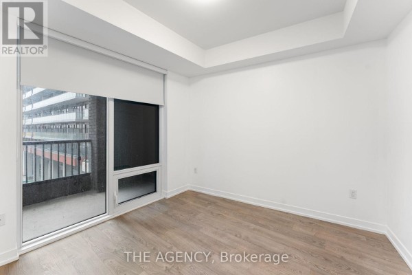Living room - 307e - 8868 Yonge Street, Richmond Hill, ON L4C0T4 Photo 5