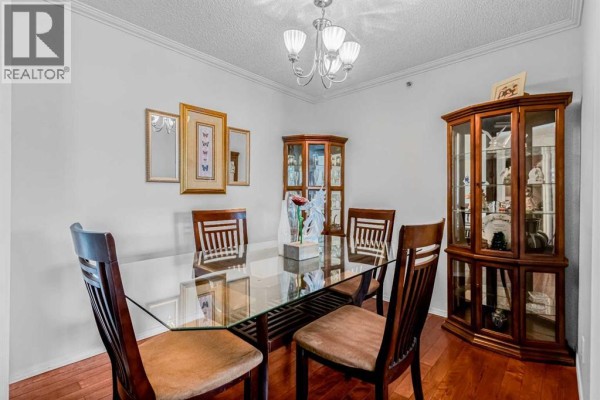 Dining room - 308, 3308 Valleyview Park Se, Calgary, AB T2B3R6 Photo 4
