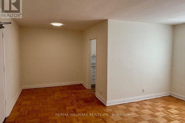 Bedroom - 308 - 11 Anglesey Boulevard, Toronto, ON M9A3B2 Photo 3