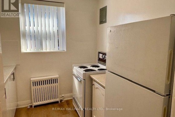 308 - 11 Anglesey Boulevard, Toronto, ON M9A3B2 Photo 5