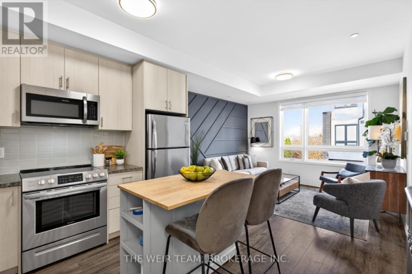 308 - 1120 Briar Hill Avenue, Toronto, ON, photo 2