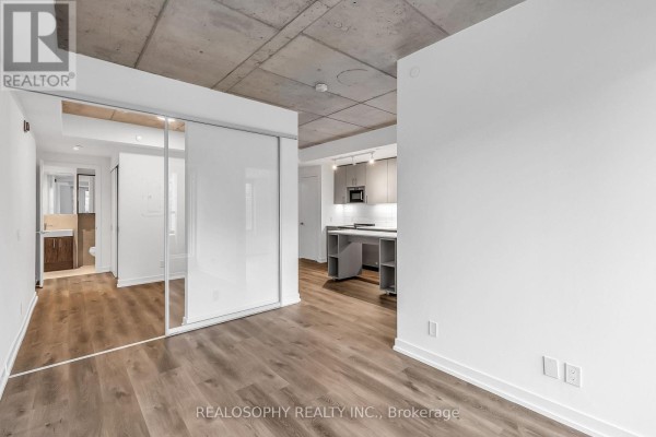 Bathroom - 308 - 115 Larchmount Avenue, Toronto, ON M4M2Y6 Photo 5