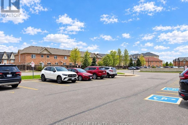 308 - 1419 Costigan Road, Milton, ON L9T2L4 Photo 4