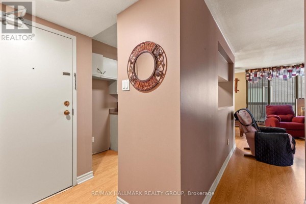 308 - 191 Parkdale Avenue, Ottawa, ON, photo 2