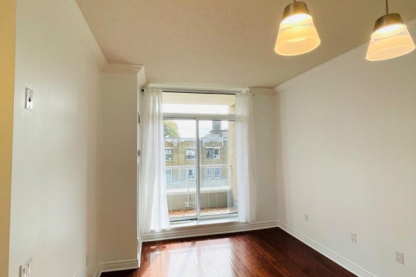 Dining room - 308 - 2 Edith Drive, Toronto, ON M4R2H7 Photo 2
