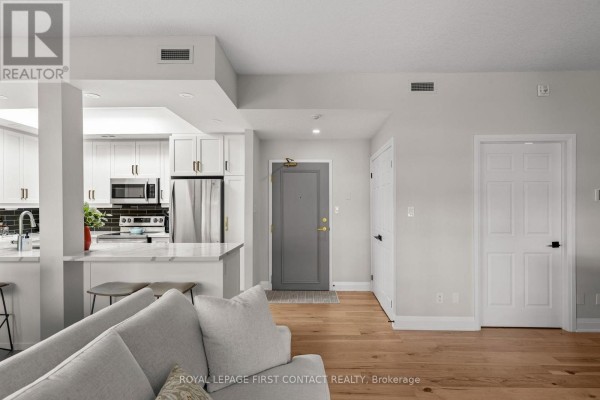 Kitchen - 308 - 21 Kempenfelt Drive, Barrie, ON L4M1B8 Photo 5
