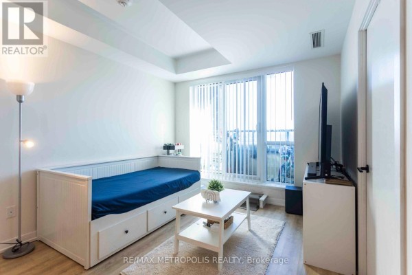 Dining room - 308 - 2300 St Clair Avenue W, Toronto, ON M6N0B3 Photo 3