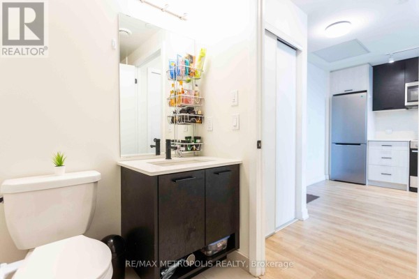 Den - 308 - 2300 St Clair Avenue W, Toronto, ON M6N0B3 Photo 5