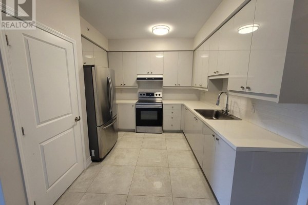 308 - 32 Wellington Street E, Aurora, ON, photo 3
