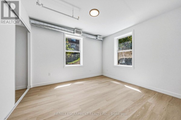 308 - 325 James Street S, Hamilton, ON L8P3B7 Photo 5