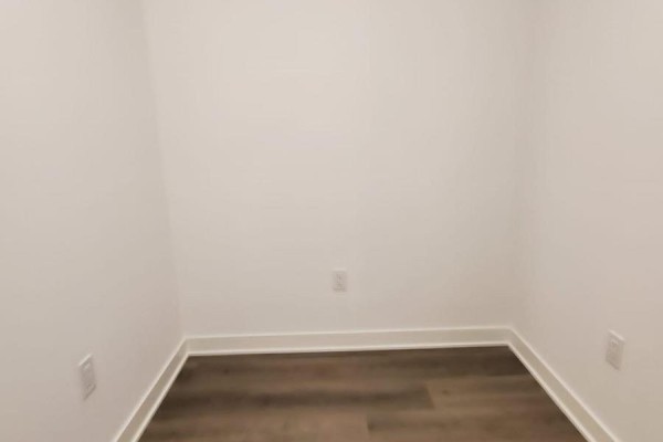 Kitchen - 308 - 36 Zorra Street, Toronto, ON M8Z1R7 Photo 3