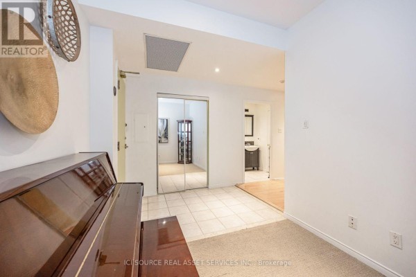 Den - 308 - 600 Eglinton Avenue E, Toronto, ON M4P1P3 Photo 5