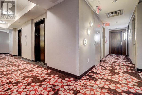Den - 308 - 88 Sheppard Avenue E, Toronto, ON M2N0G9 Photo 5