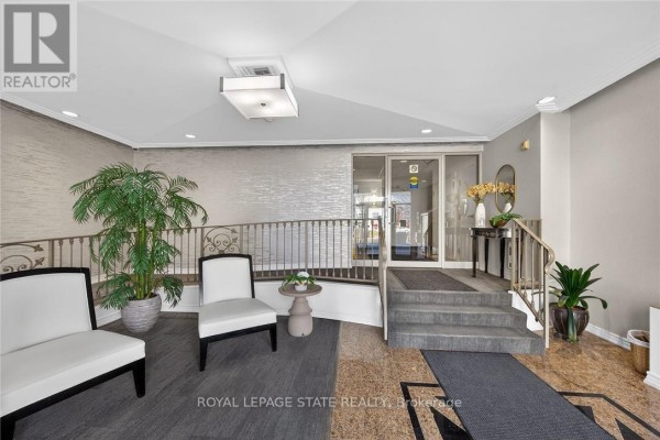308 - 908 Mohawk Road E, Hamilton, ON, photo 2