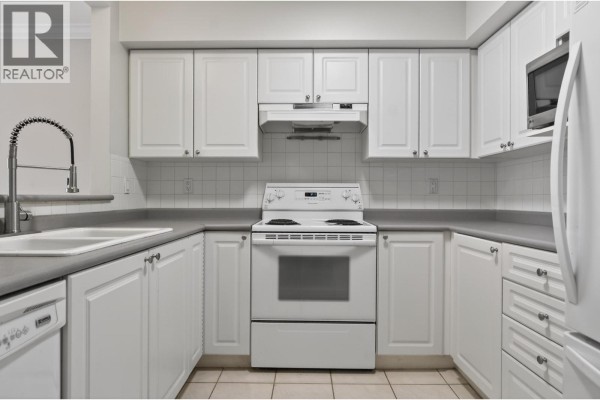 308 2340 Hawthorne Avenue, Port Coquitlam, BC V3C1W9 Photo 5