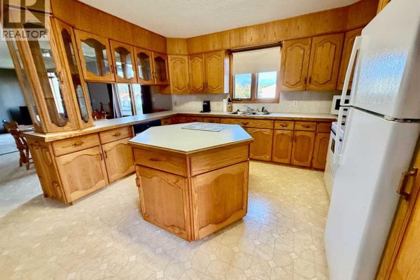 Dining room - 308 3rd Street, Cadogan, AB T0B0T0 Photo 4