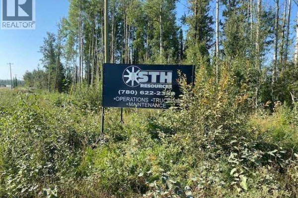 308 3rd Street, Fox Creek, AB T0H1P0 Photo 2