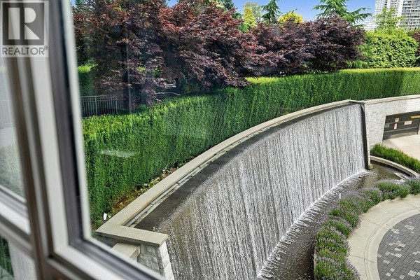 308 4189 Halifax Street, Burnaby, BC V5C0H9 Photo 5