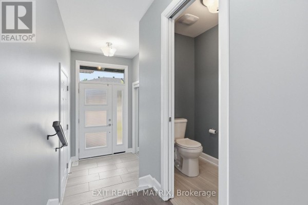 Bathroom - 308 Belfort Street, Russell, ON K0A1W0 Photo 4