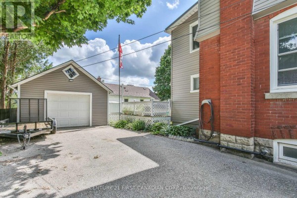 308 Broadway Street, Tillsonburg, ON, photo 2