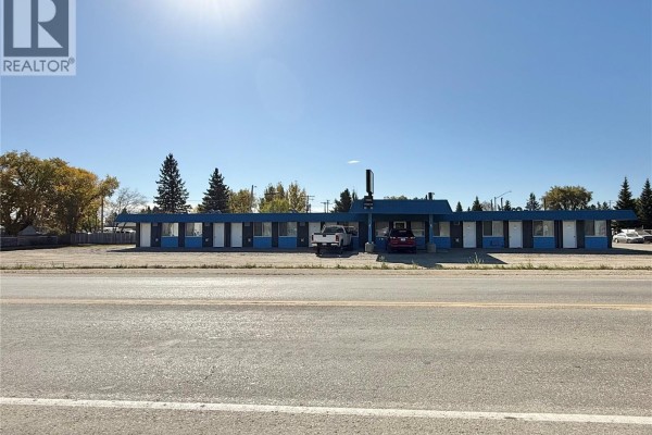 308 Railway Avenue, Spiritwood, SK S0J2M0 Photo 2