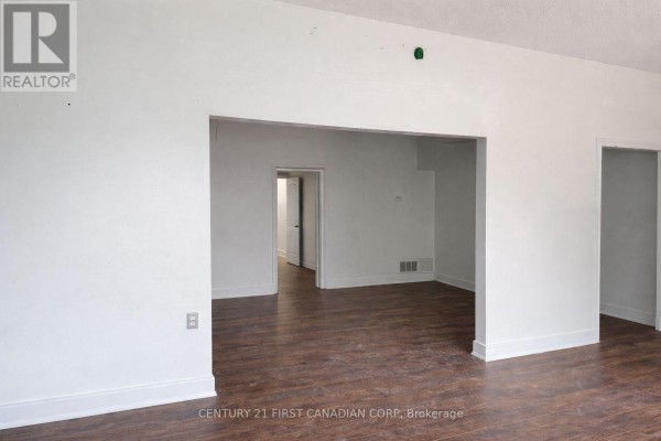 3081 Mosley Street, Wasaga Beach, ON L9Z1W7 Photo 4
