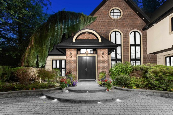 3083 Semiahmoo Trail, Surrey, BC V4P1H4 Photo 2