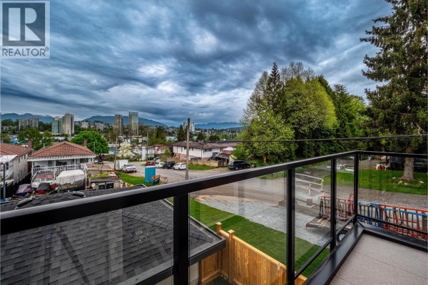 3087 Royal Oak Avenue, Burnaby, BC V5G4H5 Photo 4