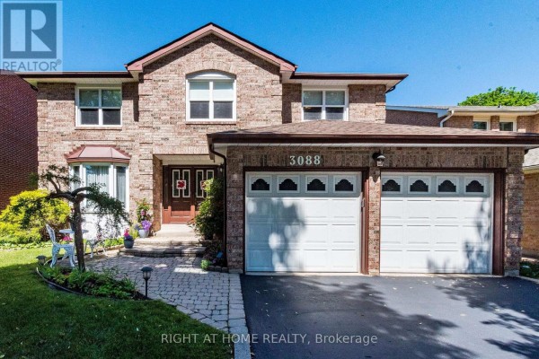 Family room - 3088 Spring Creek Crescent, Mississauga, ON L5N4R7 Photo 2