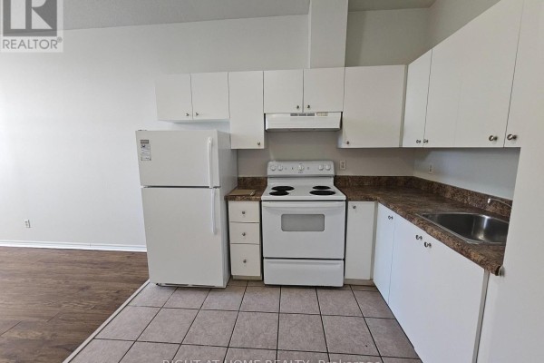 Dining room - 309 - 1801 Eglinton Avenue W, Toronto, ON M6E2H7 Photo 3
