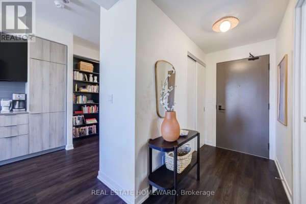 309 - 223 St Clair Avenue W, Toronto, ON, photo 2