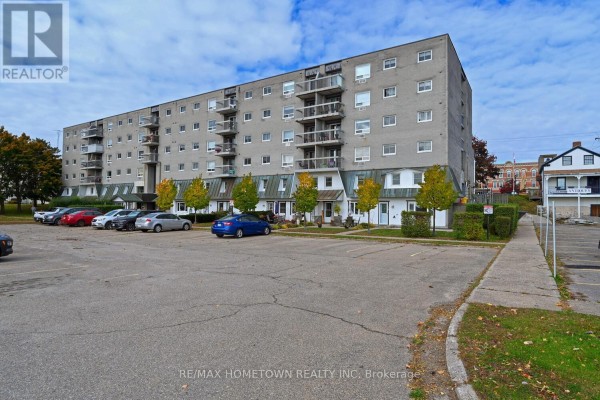 Kitchen - 309 - 235 Water Street, Prescott, ON K0E1T0 Photo 4