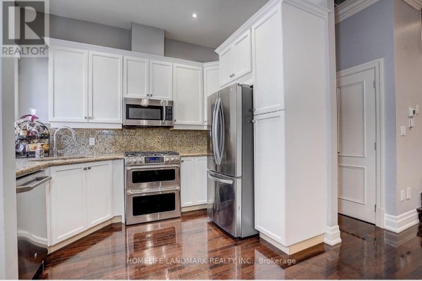 Primary Bedroom - 309 - 51 York Mills Road, Toronto, ON M2P1B6 Photo 4