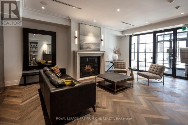 309 - 571 Prince Edward Drive N, Toronto, ON M8X0A1 Photo 4