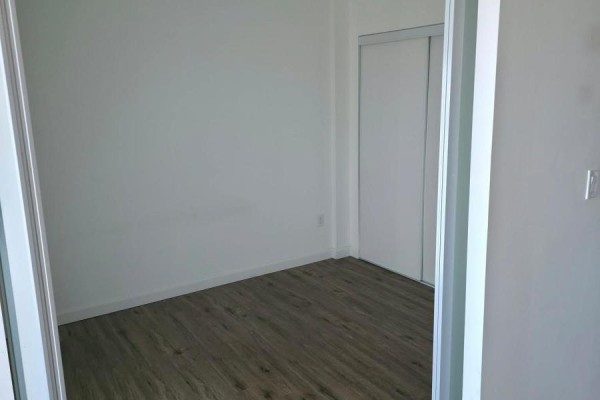 Bathroom - 309 - 7 Erie Avenue, Brantford, ON N3S0K5 Photo 5