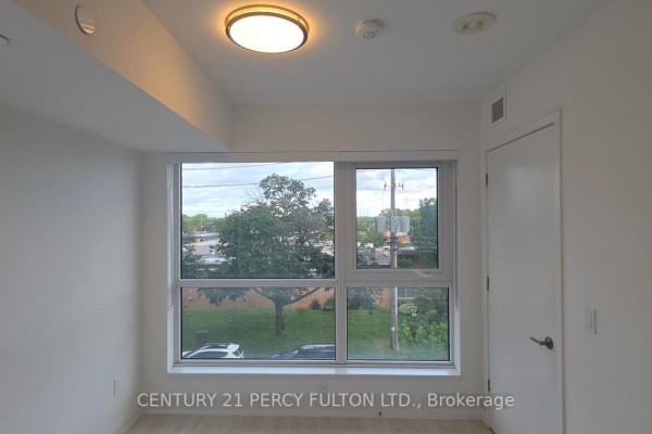 Bedroom 2 - 309 - 8 Tippett Road, Toronto, ON M3H0E7 Photo 4