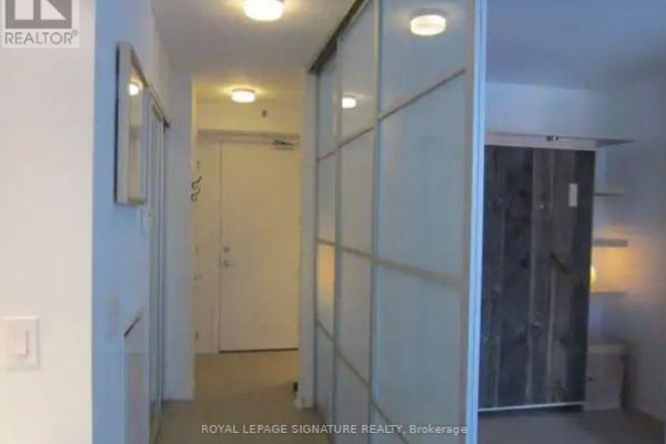 Bedroom - 309 - 88 Colgate Avenue, Toronto, ON M4M0A6 Photo 3