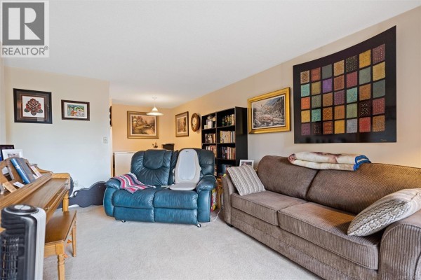 Living room - 309 105 Gorge Rd E, Victoria, BC V9A6Z2 Photo 4