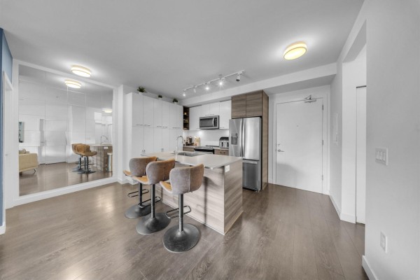 309 10603 140 Street, Surrey, BC V3T0M7 Photo 5
