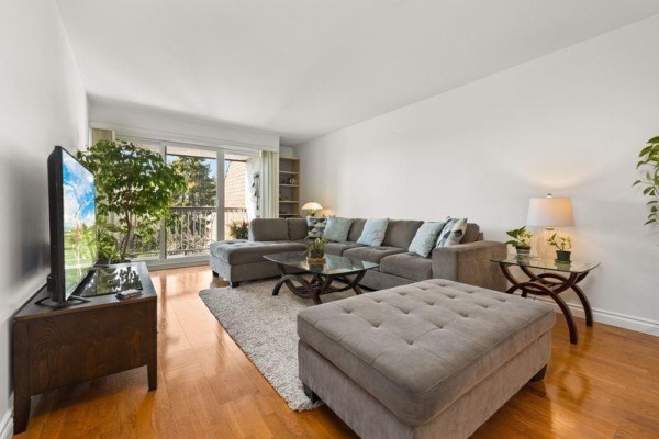 309 1444 Martin Street, White Rock, BC V4B3W7 Photo 5