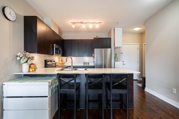 309 20460 Douglas Crescent, Langley, BC V3A0C6 Photo 5